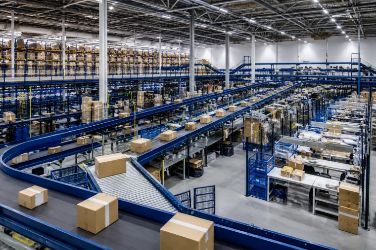 E-commerce fulfilment centre
